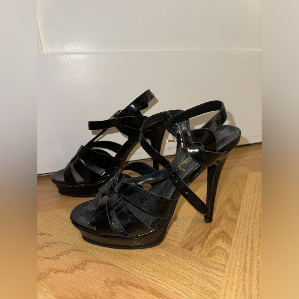 Saint Laurent Leather heels Black size 39